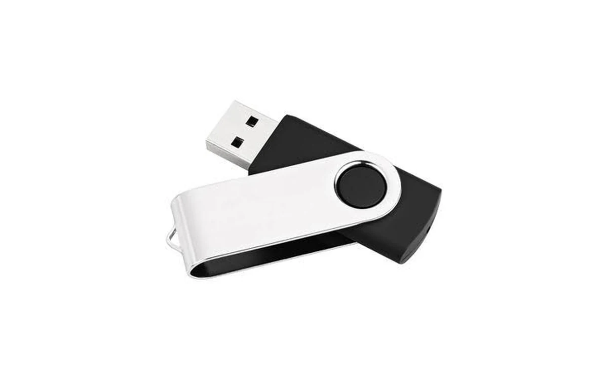 Schwarz-silberner USB-Stick mit Schwenkmechanismus Schwarz-silberner Dreh-USB-Stick mit freiliegendem Anschluss
