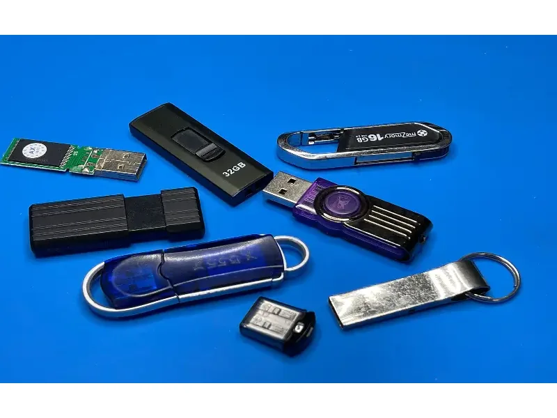 USB flash drive samples prepared for inspection